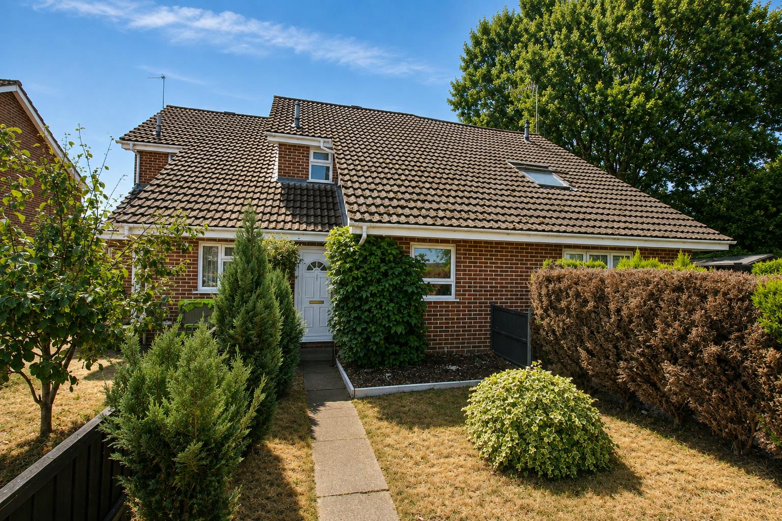 Lamorna Crescent, Tilehurst, Reading